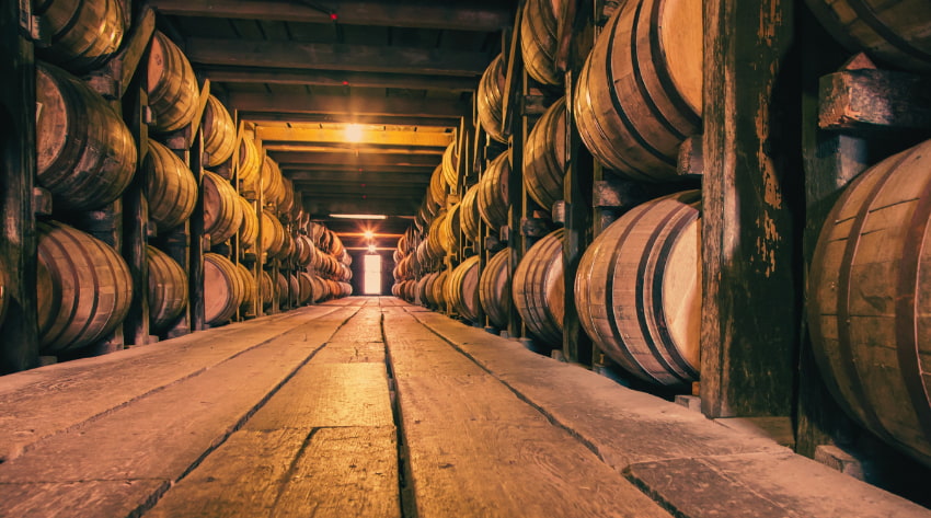top 10 bourbon distillery tours in the united states